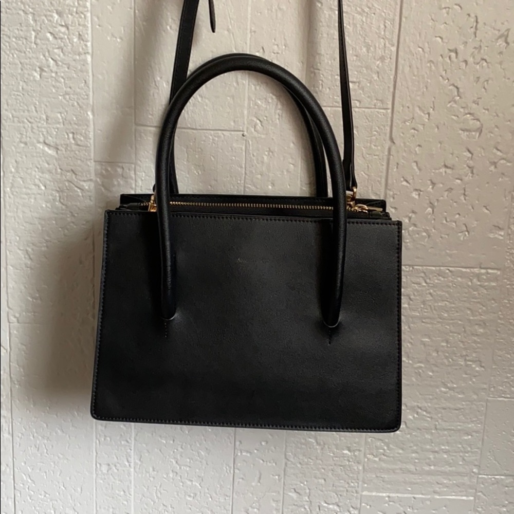 Angela Roi Eleanor Satchel